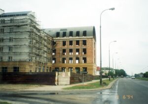 Bank Slaski w stanie surowym. Nie ma jeszcze budynku F